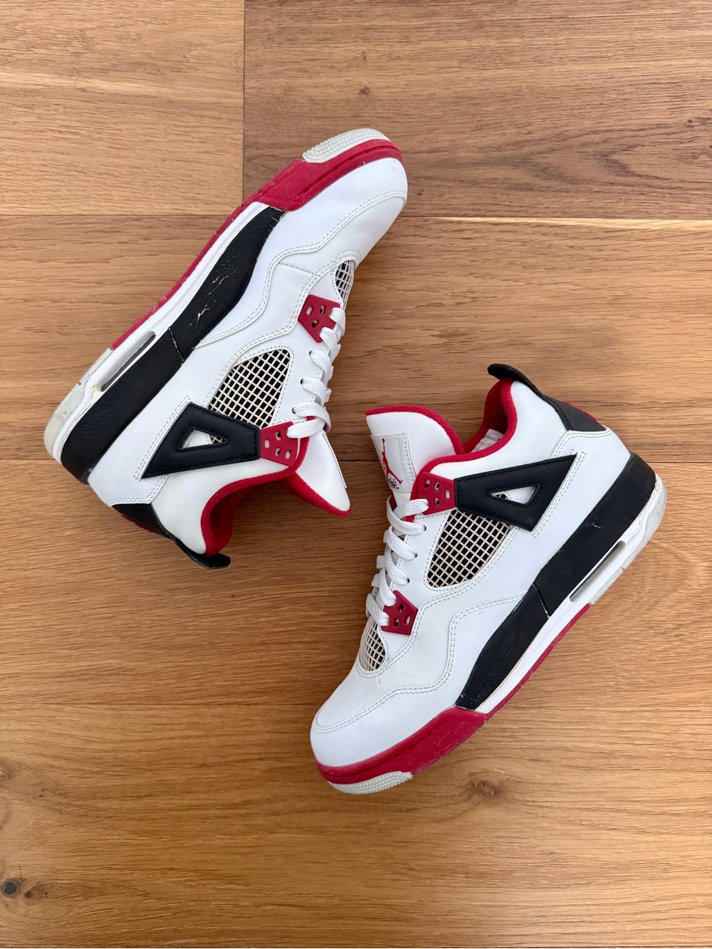 NIKE Jordan Air 4 Retro GS "Fire Red", 7Y
